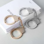 OEM Metal Sex Handcuffs Binding Bracelet Heart-shaped Key Chain Alloy Handcuffs Disassembly Toy Handcuffs for Couples Bdsm Toys