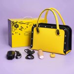 OEM Speed Adjustable Women's Telescopic Penis Sex Machine Handbag Remote Control Full Automatic Gun Machine with Realistic Dildo