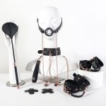OEM SM 6PCS Kits New Painting Leather Bondage Sets Flirting Sex Toys Including Whips Mask and Handcuffs - 图片 6