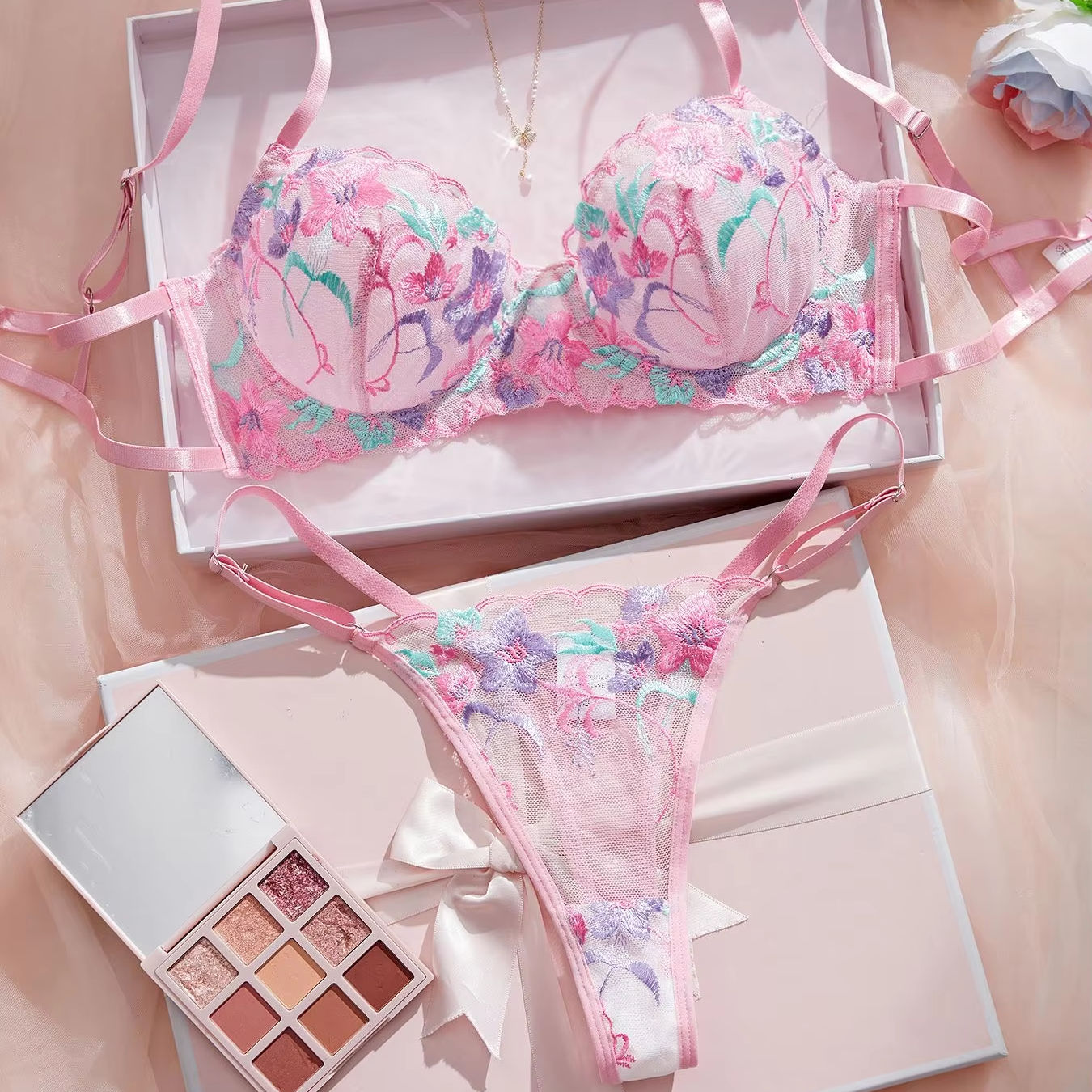 main_pic_0-599 Women's Sexy Underwire Push-Up Lingerie Set Single-Layer Lace with Embroidery Jersey Fabric Thin Style Underwear - 图片 1