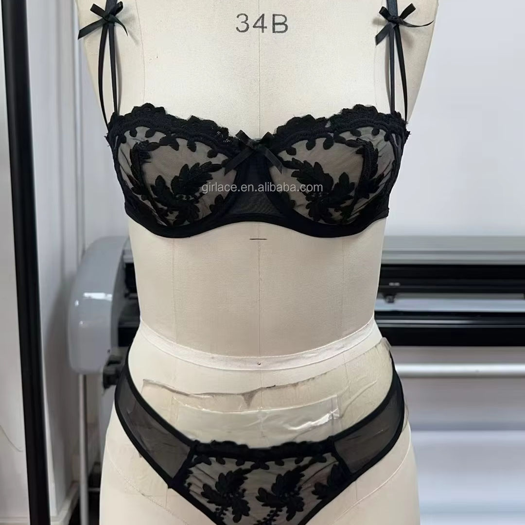 main_pic_0-631 Black See-Through Mesh Lace Lingerie Set with Double Layer Spun Yarn Flower Embroidery Sexy Double Layer Solid Pattern - 图片 1