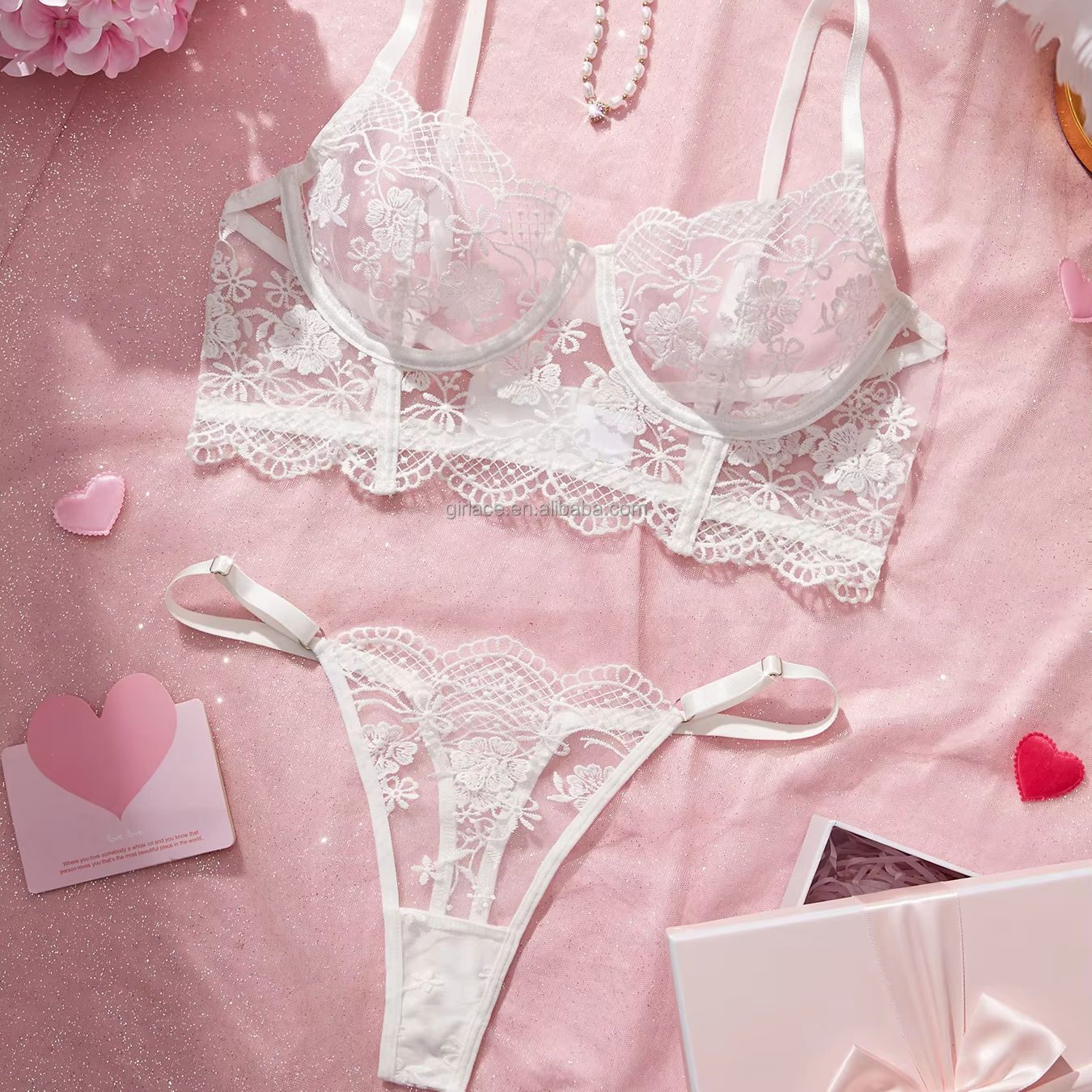 main_pic_0-642 Women's Sexy Lace Eyelash Lingerie Set Beautiful Thin Solid Pattern Body-Shaping Vest-Bra Panty Logo on Waist - 图片 1