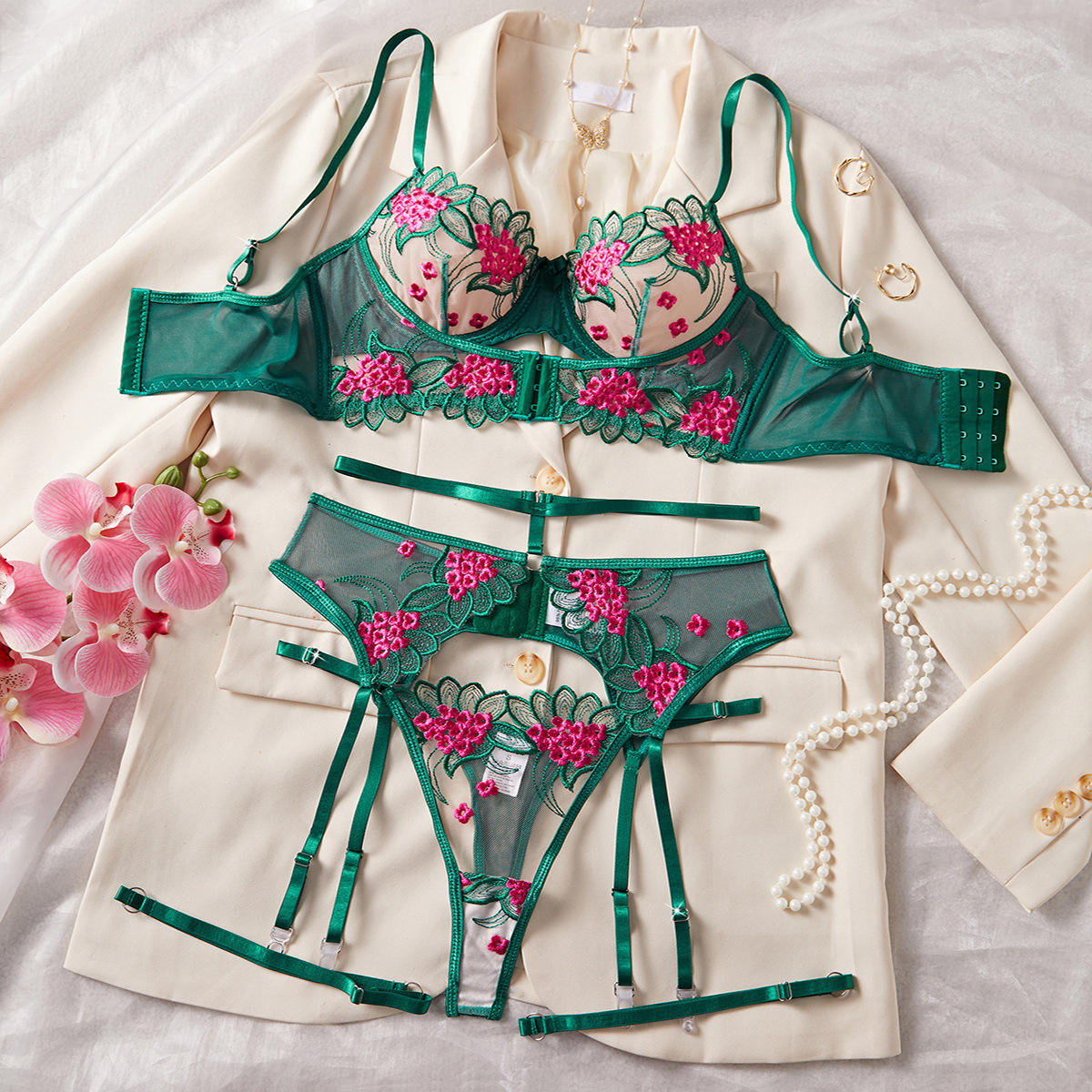 main_pic_0-720 Women's Black Lace Three-Piece Sexy Bikini Set XL Cup Bra Thongs Floral Pattern Breathable Adjustable Erotic Lingerie Bow Summer - 图片 1