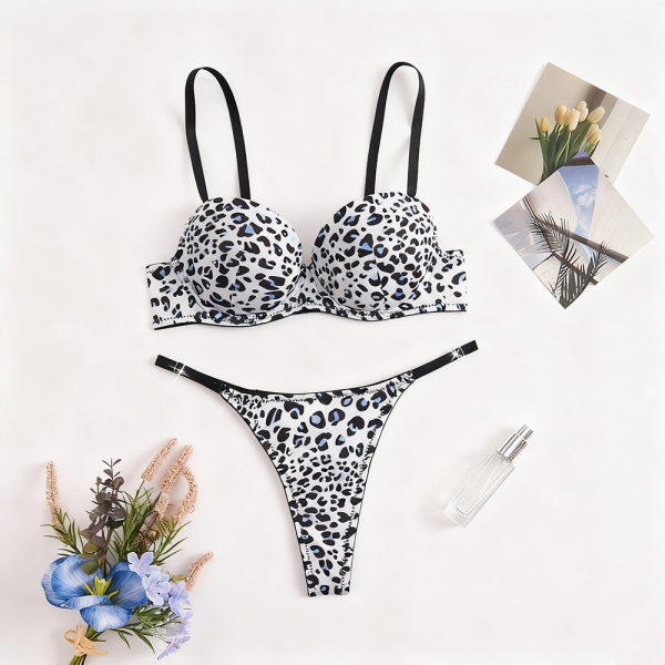 In Stock Women's Sexy Velour Lingerie and Panties Set Crotchless Bar and Sequined Appliques Decor Woven Underwear for Women