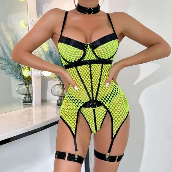 A 3-piece Set of Popular European and American Sex Lingerie with Large Mesh Splicing, Steel Rings, Necklaces and Leg Loops