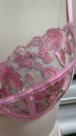 Women's Cute and Sexy Lingerie Set Pink Embroidered Lace with Underwire Comfortable and Breathable Jersey Fabric - 图片 2