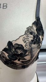 Pure Desire Fun French Sexy Women Lingerie Sweet Lace Anti-sagging Bra with Push-Up XL Size Satin & Spandex Nightwear Empty Cups - 图片 2