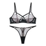 A Must-have Sexy and Romantic Lingerie Set From Europe and America with Cross-laced Necklaces for a Slimming and Petite Look - 图片 3