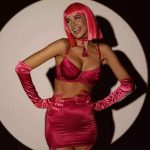 A New European and American Feather Lace Sexy Lingerie Set That Gathers Steel Rings and Lifts the Buttocks - 图片 3