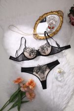 Double Layer Solid Pattern Lingerie Set with Spun Yarn Flower Embroidery Black See-Through Mesh Lace Sexy Logo on Waist - 图片 3
