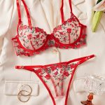 Wholesale Women Sexy Floral Satin Lace Lingerie Set Sexy Push-up Bralette and Panty Perspective See-Through Underwear Set - 图片 3