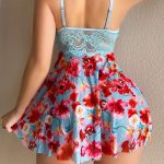 A Sexy and Romantic Pajama Dress with Halter Straps, Mesh, Lace and Floral Prints That Is a Bestseller in Europe and America - 图片 3