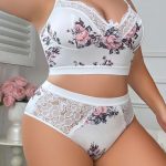 A New Sexy Lingerie Set From Europe and America Featuring Printed Lace and a Sexy Low-cut Pure Halter Top and Plus-size Lingerie - 图片 4