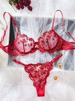 Romantic Pink Lace Bra and Thong Showcasing Vibrant Floral Details Floral Lace Babydoll Nightwear Erotic G-string Sleepwear Set - 图片 4