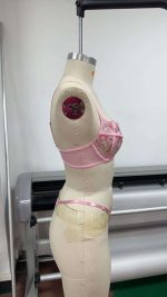 Women's Cute and Sexy Lingerie Set Pink Embroidered Lace with Underwire Comfortable and Breathable Jersey Fabric - 图片 4