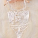 Hot Sale Factory Women's Erotic Lace Lingerie Set Sexy Low-Rise Bra Panties with Bow Decoration Custom Logo Pattern - 图片 4