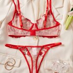 Wholesale Women Sexy Floral Satin Lace Lingerie Set Sexy Push-up Bralette and Panty Perspective See-Through Underwear Set - 图片 4