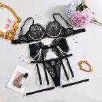 A Four-piece Set of Sexy, See-through Lace Mesh and Embroidered Adult Lingerie From Europe and America a Cross-border Bestseller - 图片 5