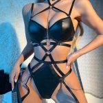 A Popular European and American Lace-up Sexy Halter-neck Patchwork See-through Charm Tight-fitting Dress - 图片 5
