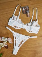 Wholesale Sexy Exotic Strappy Bralette Panty Set 2 Pieces Women Fashion White Lingerie Set - 图片 5