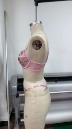 Women's Cute and Sexy Lingerie Set Pink Embroidered Lace with Underwire Comfortable and Breathable Jersey Fabric - 图片 5