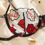 Professional Women's Sexy See-Through Pink Mesh Heart Embroidery Lingerie Set Lace Decorated Gathered Bra and Underwear Set - 图片 5