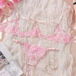 Wholesale New Romantic Women Solid Bra & Brief Set Lace Halter Cross Women's Underwear Sexy Thin Bra and Lingerie Sets - 图片 5
