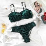 A Popular Minimalist and Sexy Lingerie Set for Women in Europe and America, Featuring Pleated Craftsmanship and Solid Colors - 图片 6