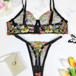 A Popular European and American Adult Lingerie Set Featuring Mesh Embroidery, Steel Rims, and a See-through Thin Thong - 图片 6