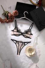 Wholesale Young Lady Fancy Push up Embroidered See Through Bra Top Sexy Bandage Erotica Bra Panty Set - 图片 6