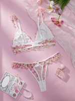 Pink Single Layer Transparent Bra Set with Small Floral Design Lace Trim Sexy Three-Point & Floral Low-Waist Panties Logo Waist - 图片 6
