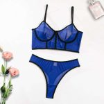 A Sensual Sensual Lingerie Set with Mesh Fabric, See-through and Steel Rims, in a European and American Style - 图片 6
