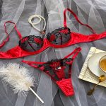 Women's Sexy Convertible Logo Pattern Black Lace Bikini Set Three Piece Including Bra Thongs Eyelash Erotic Lingerie for Summer - 图片 7