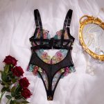 Factory Wholesale Women's Lace Lingerie Set Sexy Ladies Underwear with Bow Decoration Adjustable Straps Thong Panties - 图片 7