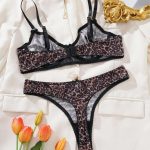 A Sexy, See-through, and Sensual Lingerie Set Featuring a Best-selling Black Fashion Women's Bra From Europe and America - 图片 7