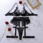 European and American Sexy and Alluring Lingerie Set with Hollowed-out Transparency, Gathering and Shaping Fun Bra Set - 图片 7